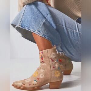 NWT Women's Free People Bowers Embroidered Booties Size 39